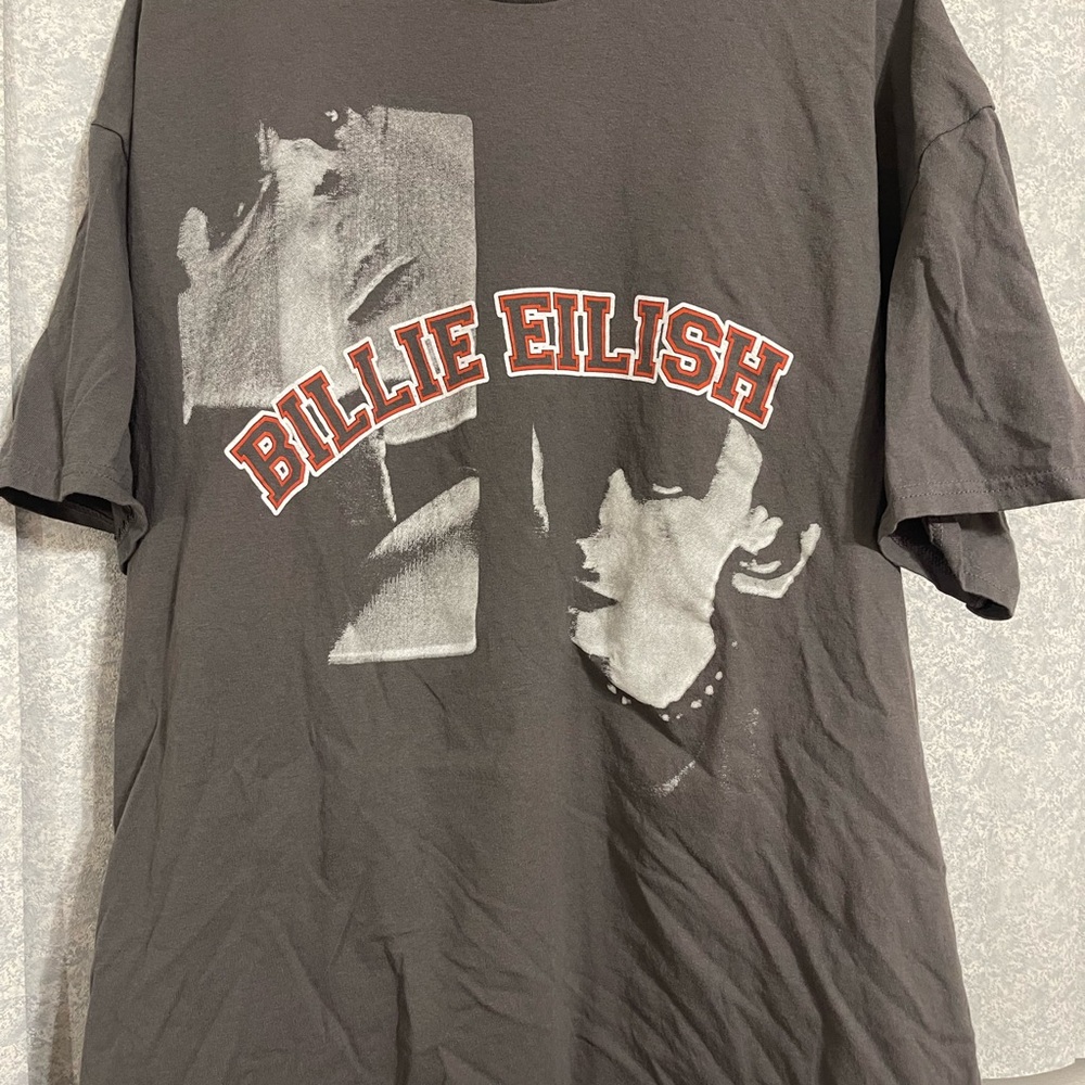 Gray Short Sleeve Tee with Graphic Design